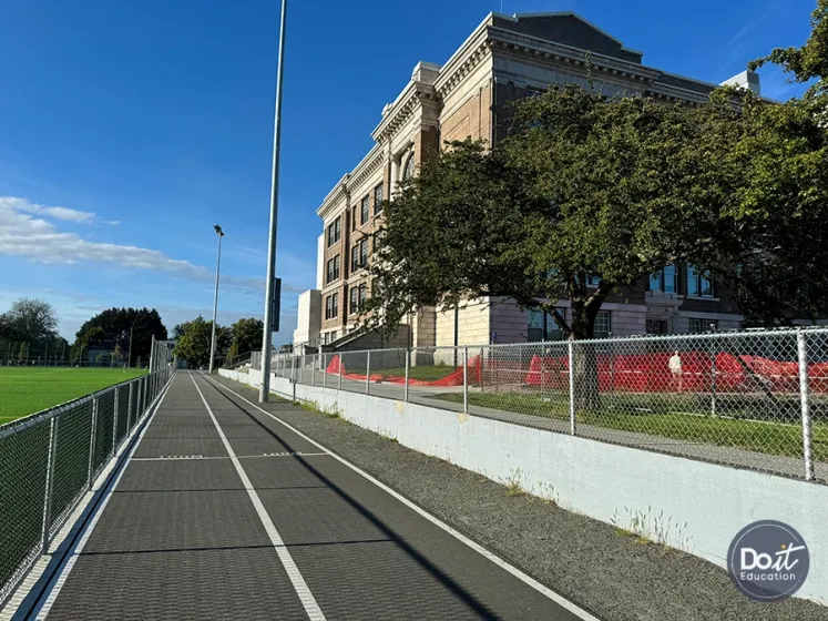 Victoria High School 06