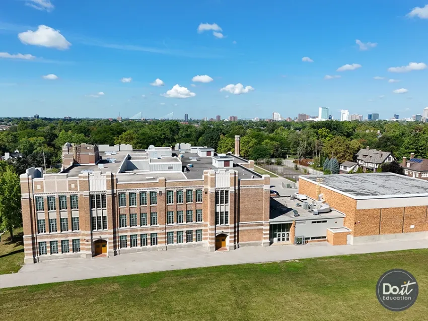 Walkerville Collegiate Instituite