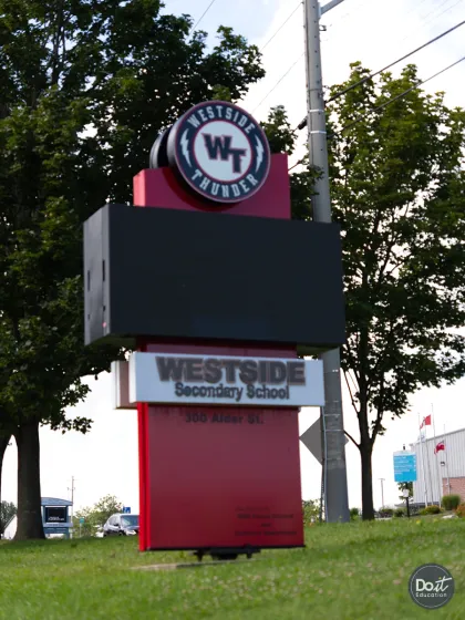 Westside Secondary (Orangeville) Schild